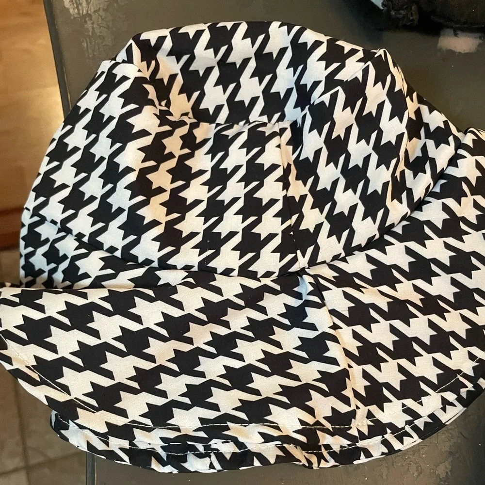 Black and White Houndstooth Bucket Hat kids